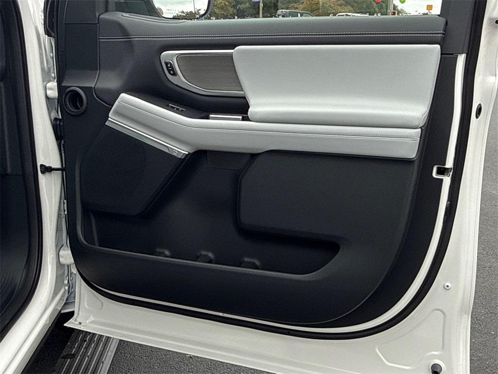 new 2025 Ford Expedition Max car, priced at $84,905