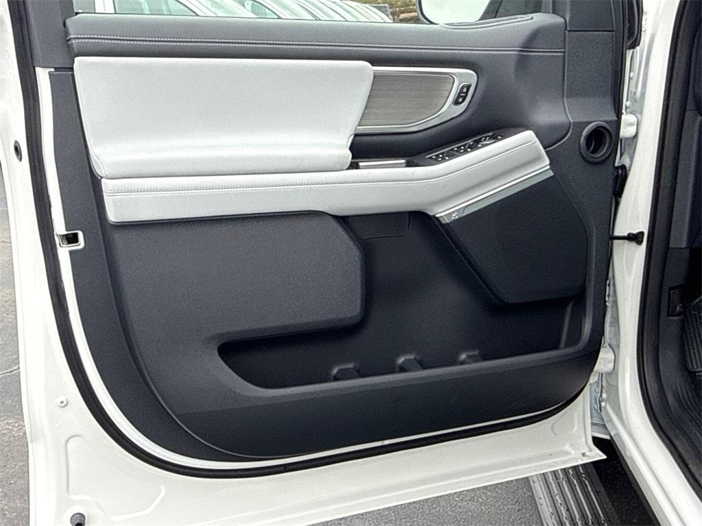 new 2025 Ford Expedition Max car, priced at $84,905