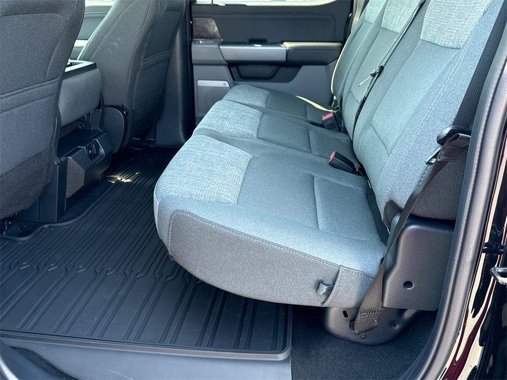 new 2025 Ford F-250 car, priced at $67,700