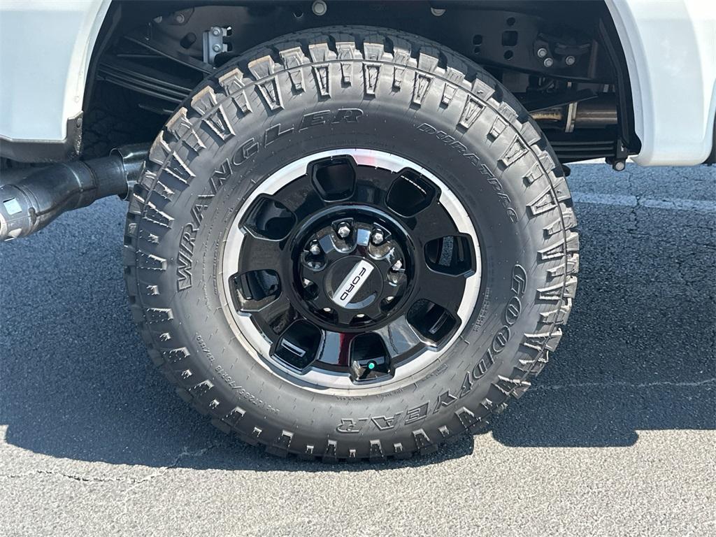 new 2025 Ford F-350 car, priced at $90,595
