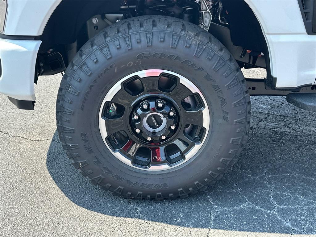 new 2025 Ford F-350 car, priced at $90,595