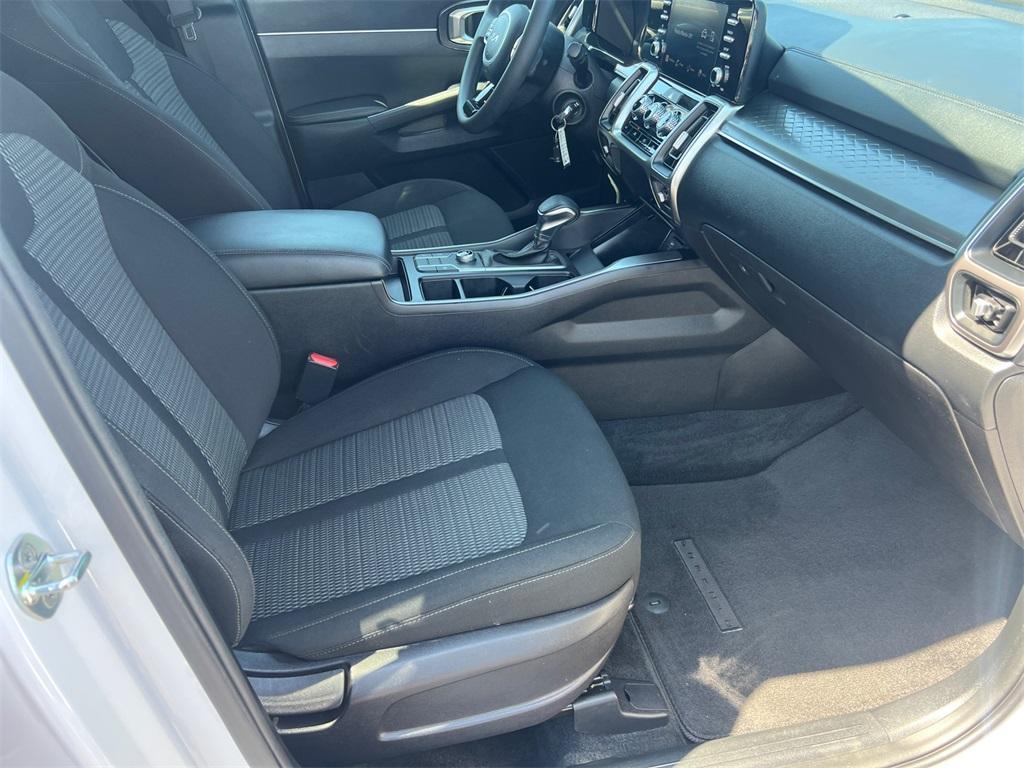 used 2022 Kia Sorento car, priced at $25,961