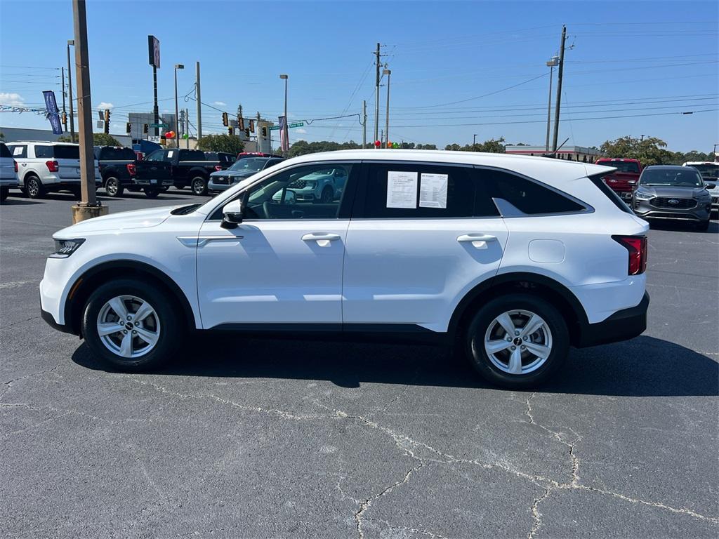 used 2022 Kia Sorento car, priced at $25,961