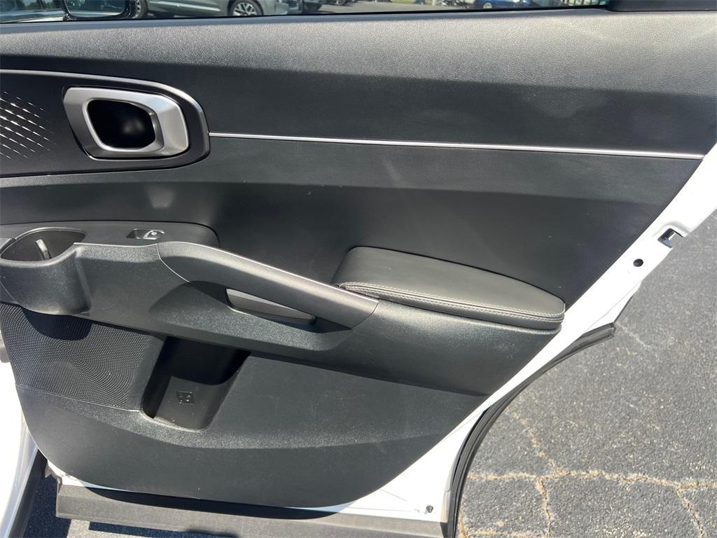 used 2022 Kia Sorento car, priced at $25,961