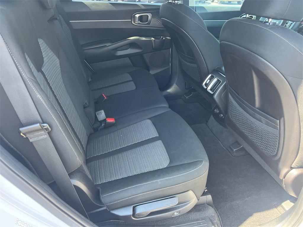 used 2022 Kia Sorento car, priced at $25,961