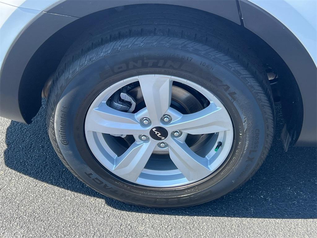 used 2022 Kia Sorento car, priced at $25,961