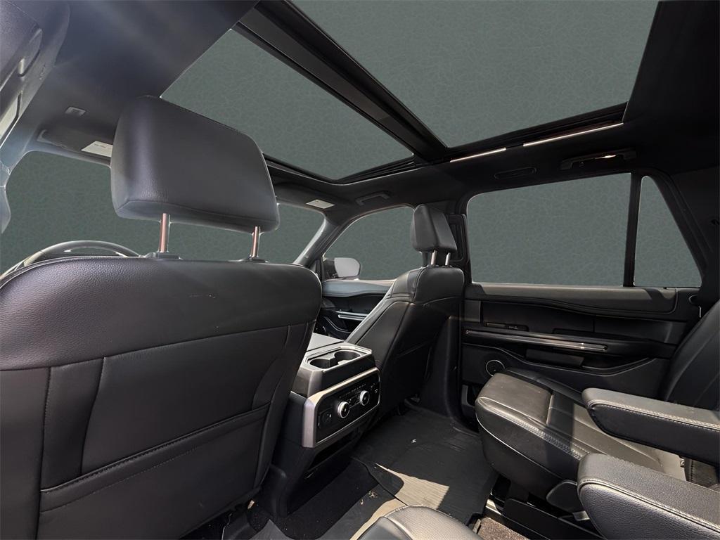 used 2021 Ford Expedition car, priced at $31,822