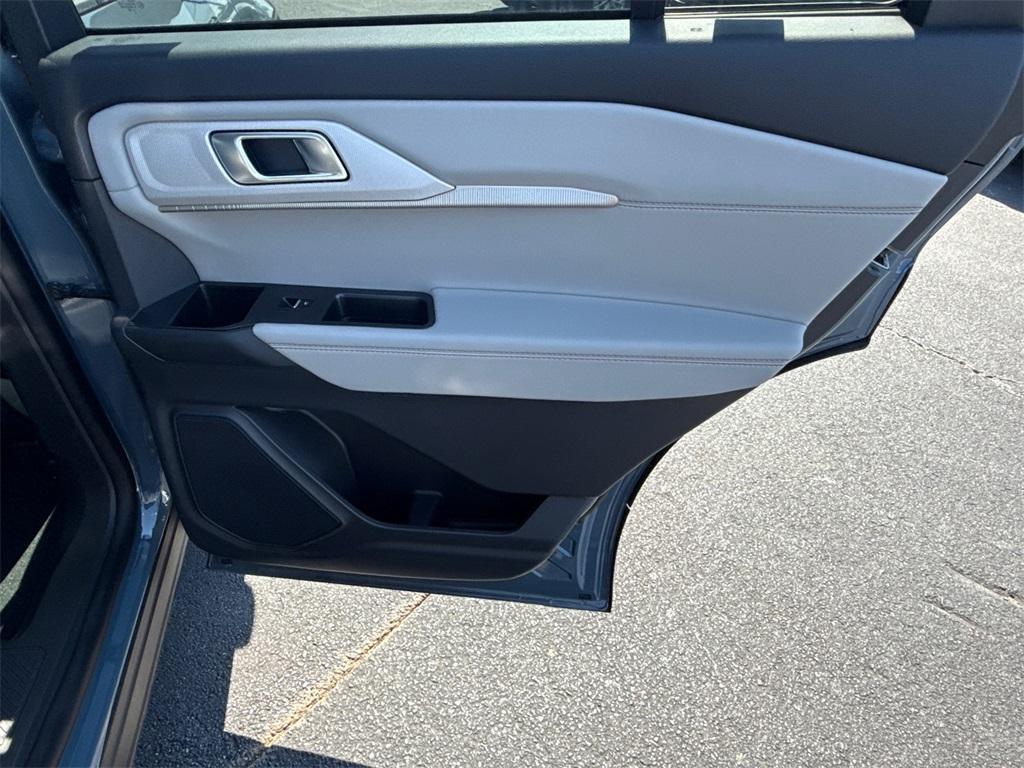 new 2025 Ford Explorer car, priced at $43,015
