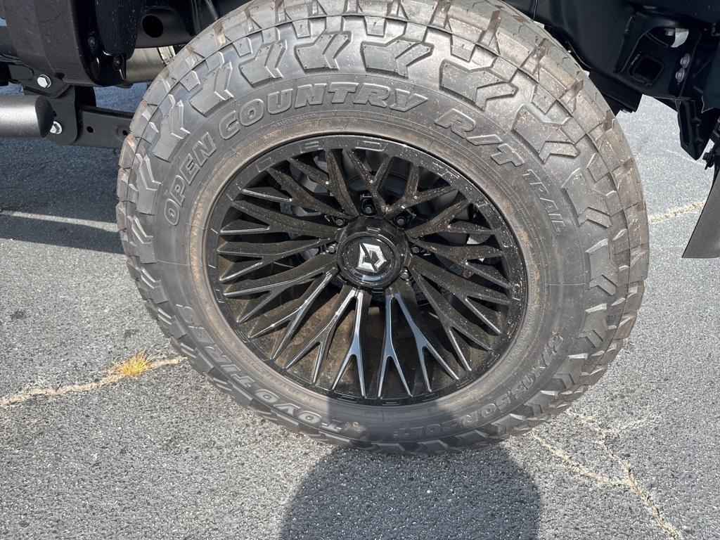 new 2025 Ford F-250 car, priced at $100,190