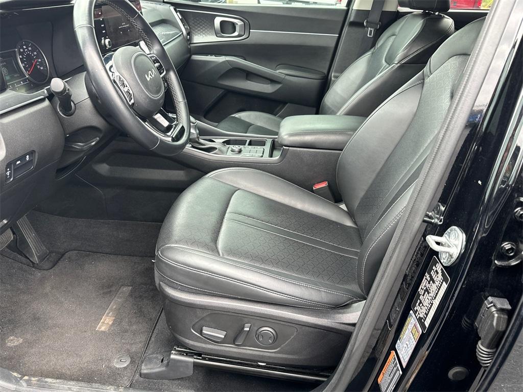 used 2023 Kia Sorento car, priced at $26,974