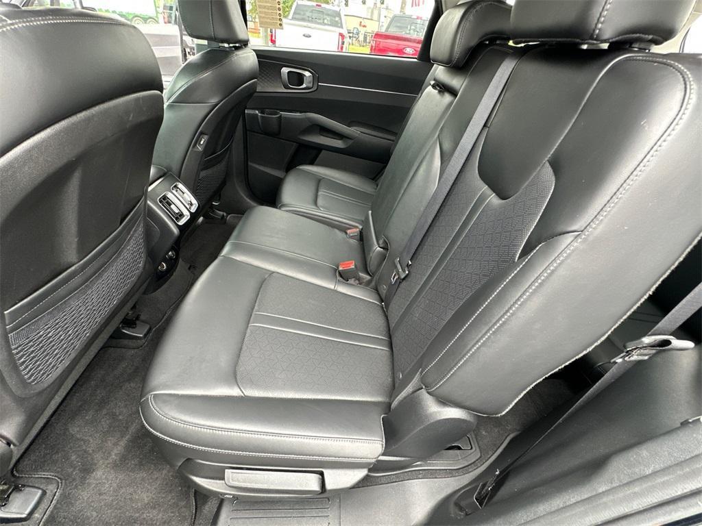 used 2023 Kia Sorento car, priced at $26,974