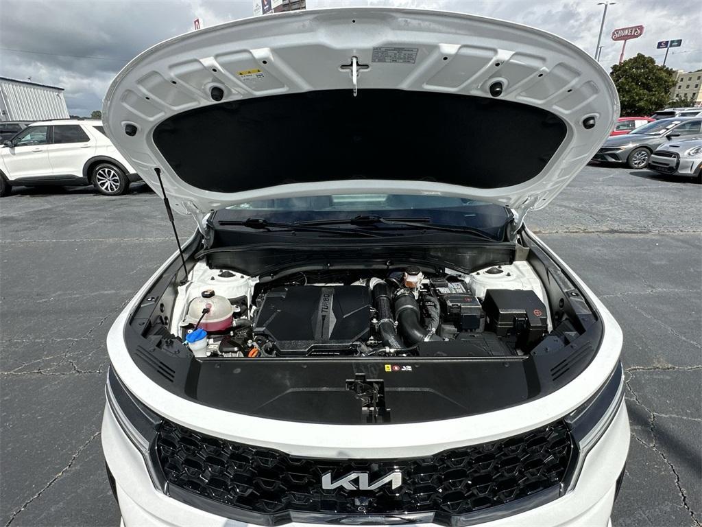 used 2023 Kia Sorento car, priced at $34,584