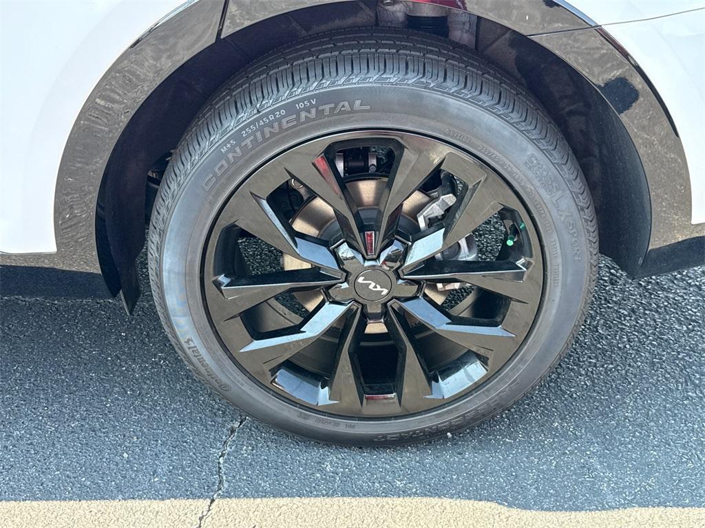 used 2023 Kia Sorento car, priced at $33,986