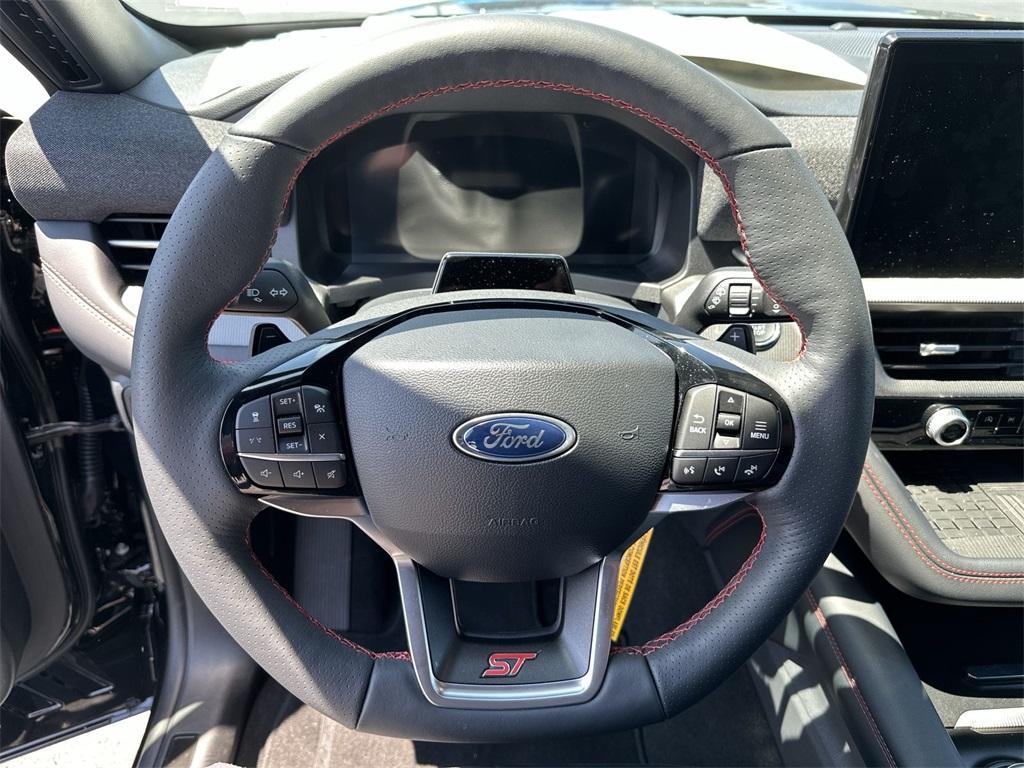 new 2025 Ford Explorer car, priced at $55,058