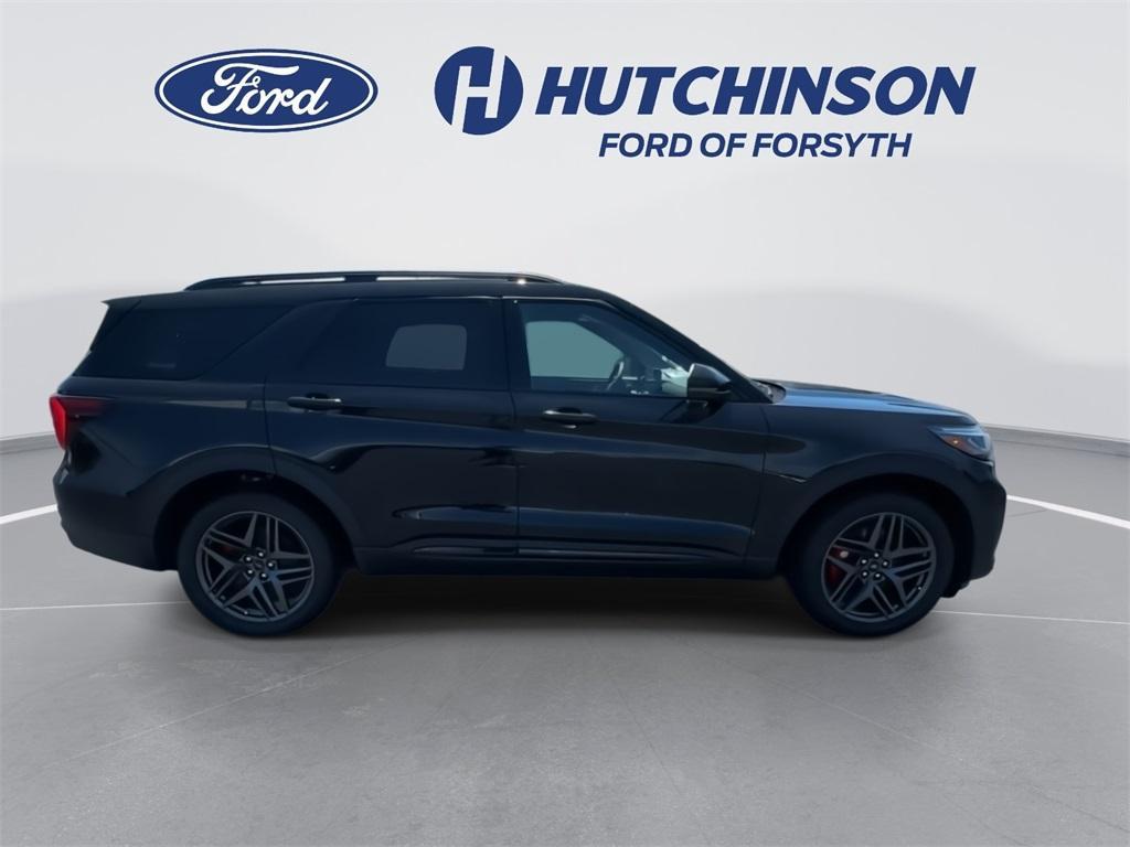 new 2025 Ford Explorer car, priced at $55,058