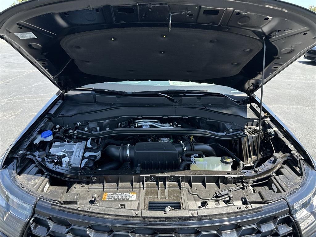 new 2025 Ford Explorer car, priced at $55,058