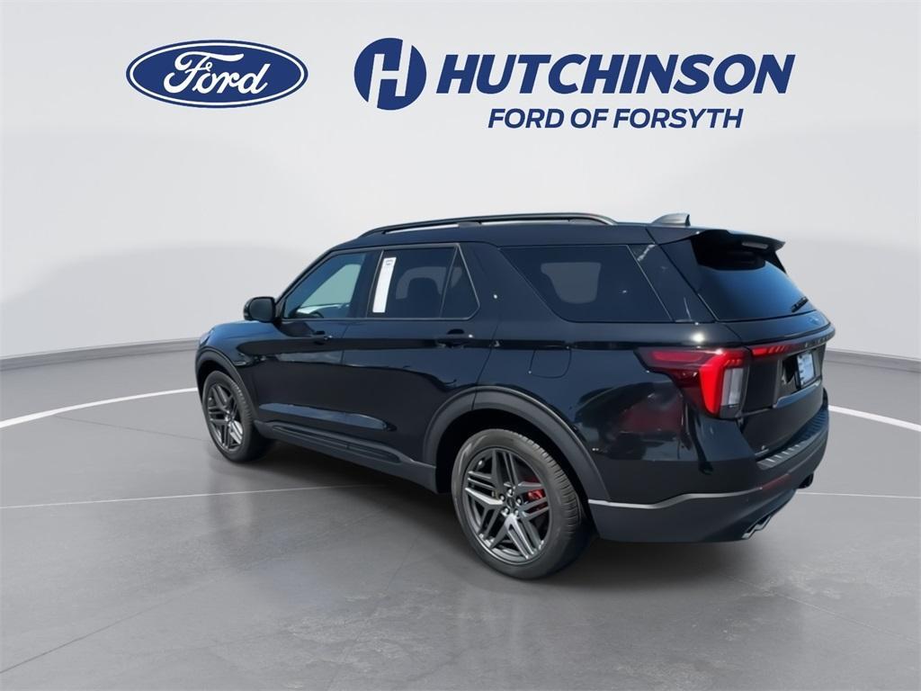 new 2025 Ford Explorer car, priced at $55,058