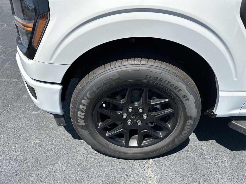 new 2025 Ford F-150 car, priced at $46,493