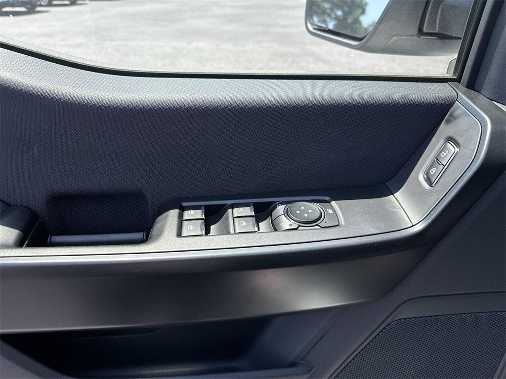 new 2025 Ford F-150 car, priced at $46,493