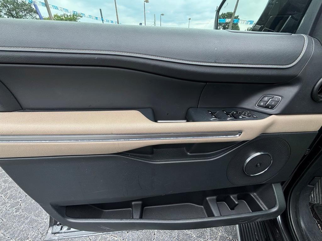 used 2022 Ford Expedition car, priced at $39,995