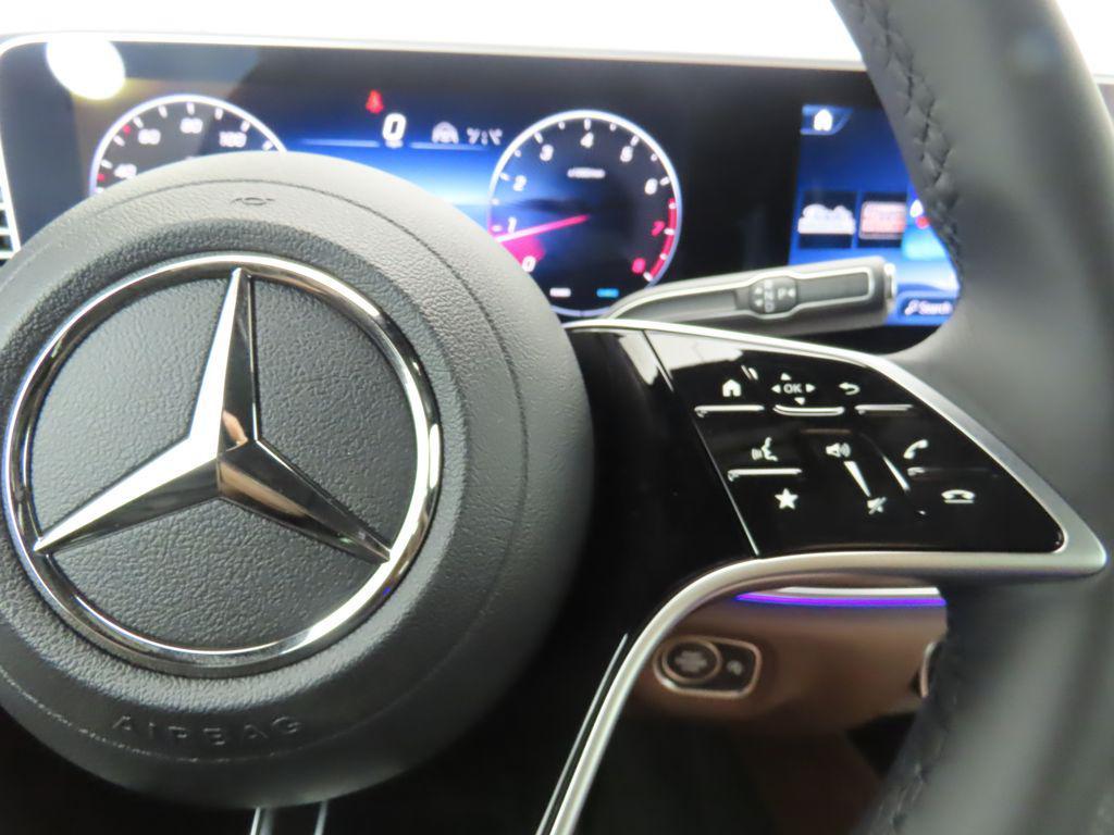 new 2025 Mercedes-Benz GLS 450 car, priced at $98,385