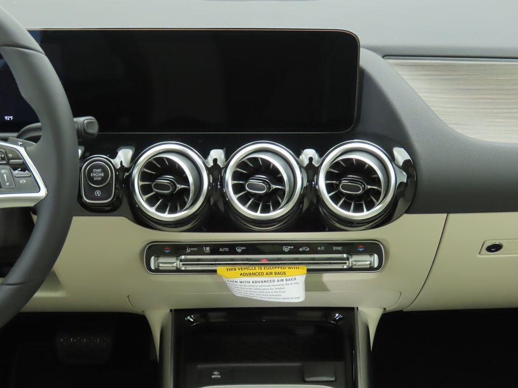 new 2026 Mercedes-Benz GLA 250 car, priced at $49,620