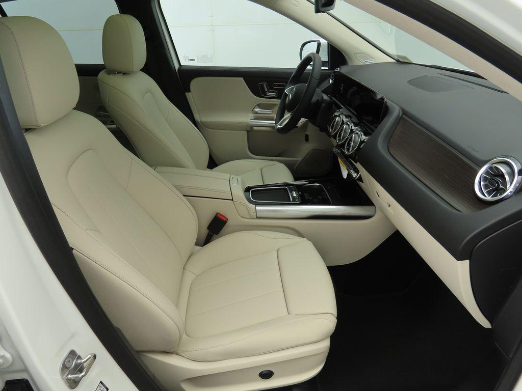 new 2026 Mercedes-Benz GLA 250 car, priced at $49,620