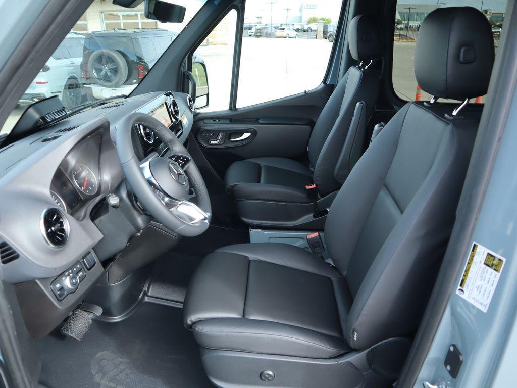 new 2026 Mercedes-Benz Sprinter 2500 car, priced at $85,321
