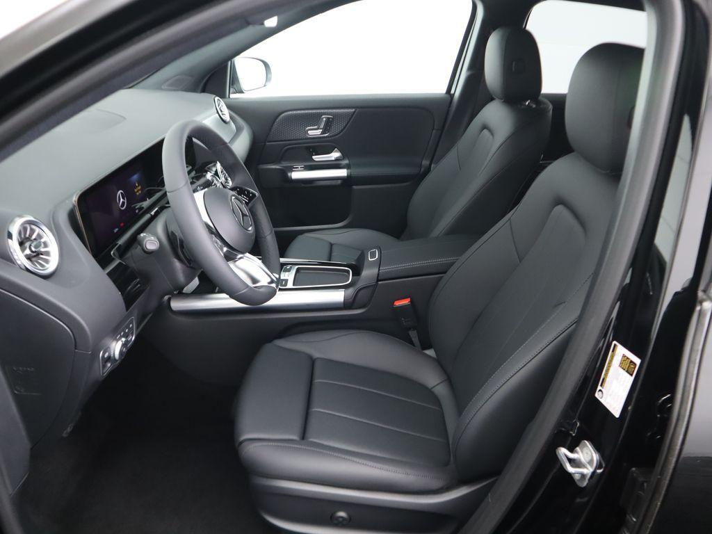 used 2025 Mercedes-Benz GLA 250 car, priced at $38,984