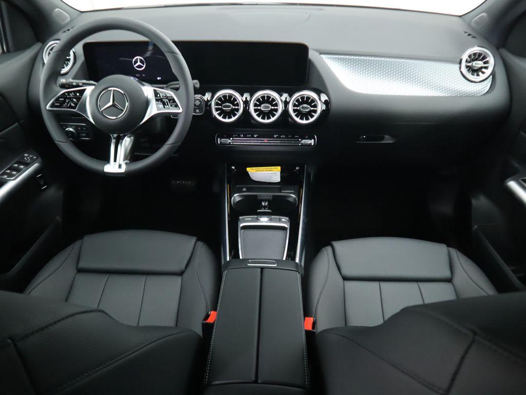 used 2025 Mercedes-Benz GLA 250 car, priced at $38,984