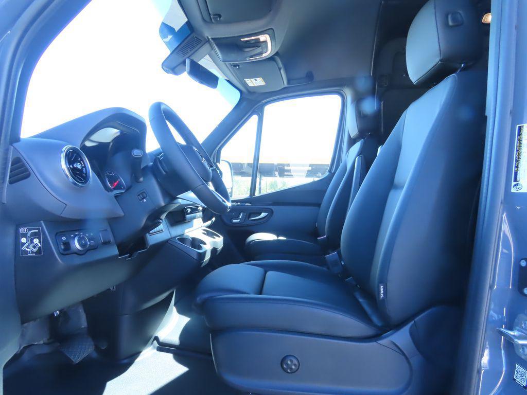 new 2025 Mercedes-Benz Sprinter 2500 car, priced at $83,615