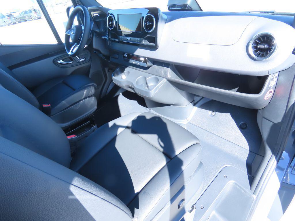 new 2025 Mercedes-Benz Sprinter 2500 car, priced at $83,615