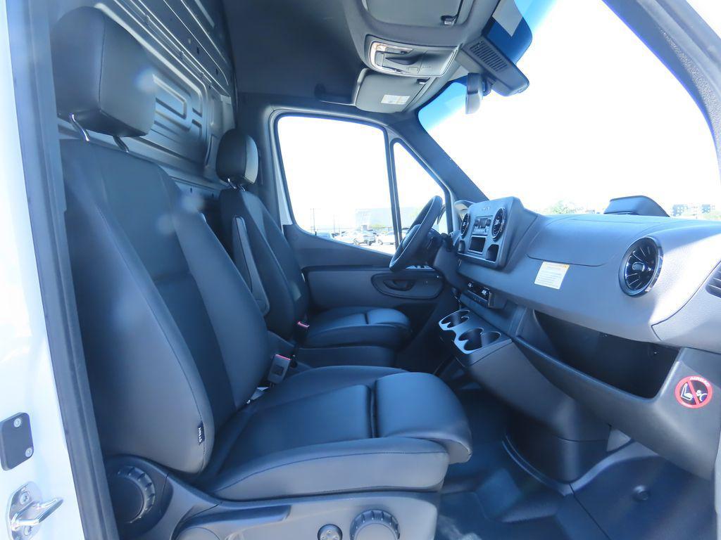new 2025 Mercedes-Benz Sprinter 2500 car, priced at $62,648