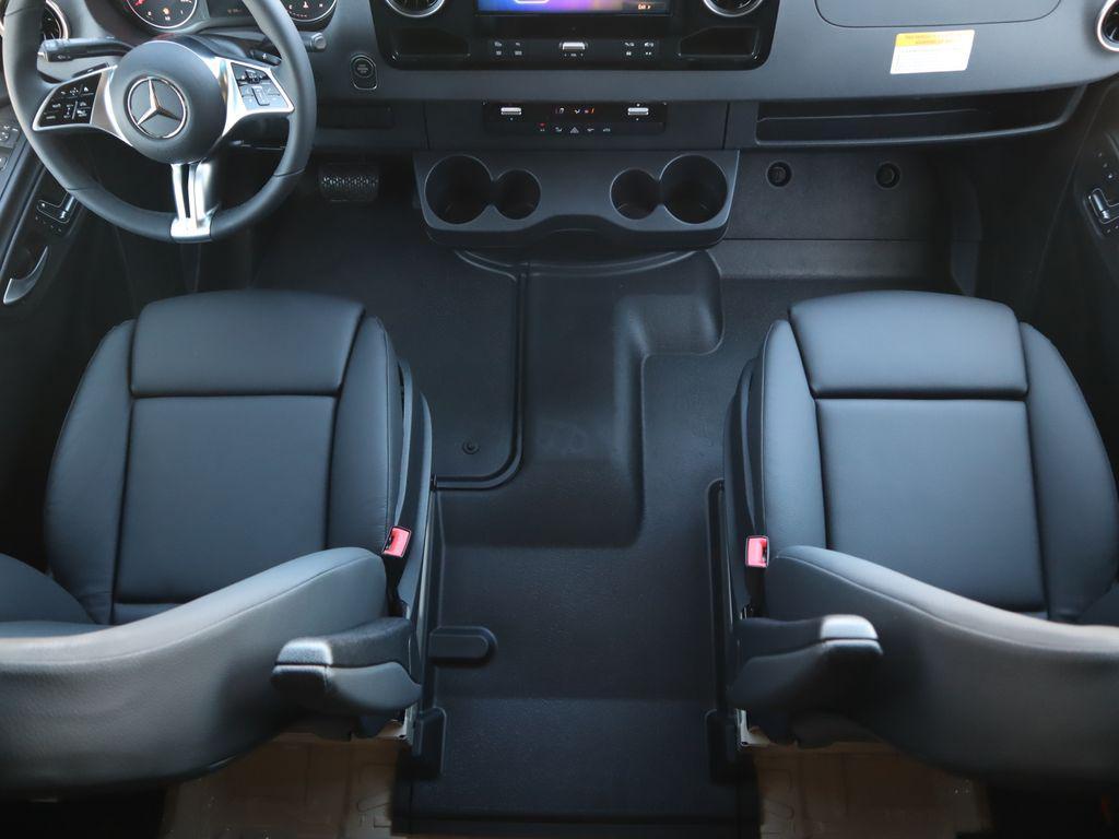 new 2025 Mercedes-Benz Sprinter 2500 car, priced at $82,294