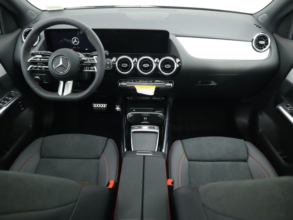 new 2026 Mercedes-Benz GLA 250 car, priced at $49,895