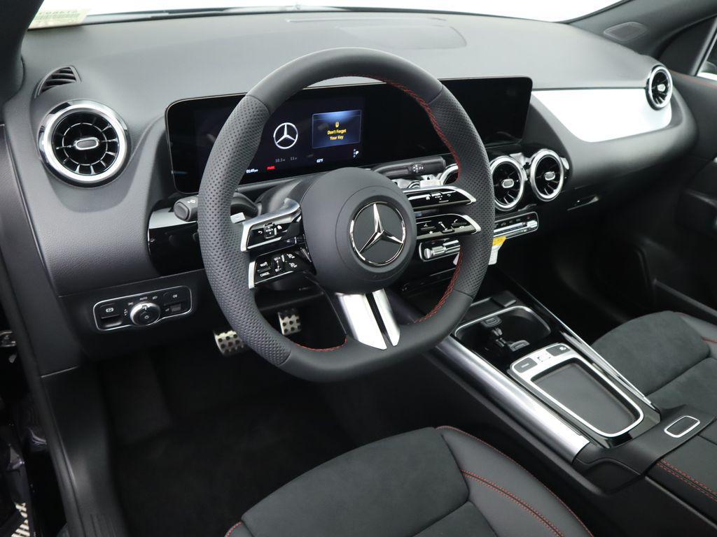 new 2026 Mercedes-Benz GLA 250 car, priced at $49,895