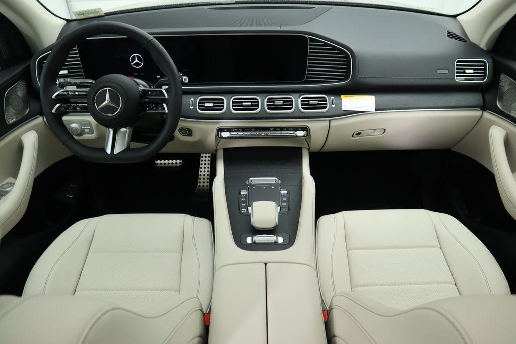 new 2025 Mercedes-Benz GLS 450 car, priced at $95,970