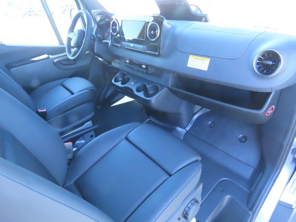 new 2025 Mercedes-Benz Sprinter 2500 car, priced at $76,316
