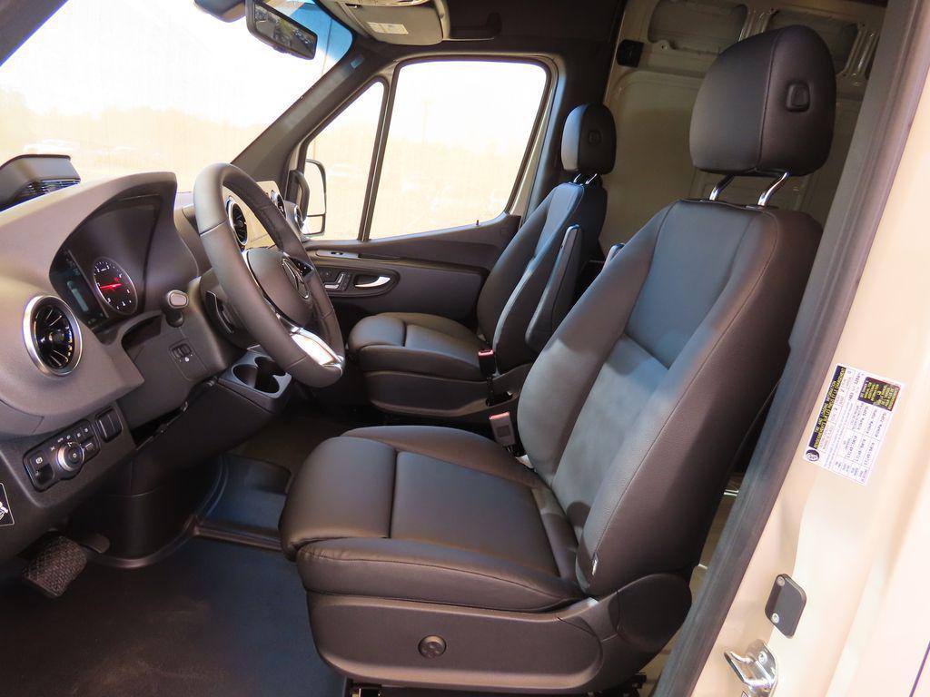new 2025 Mercedes-Benz Sprinter 2500 car, priced at $82,294