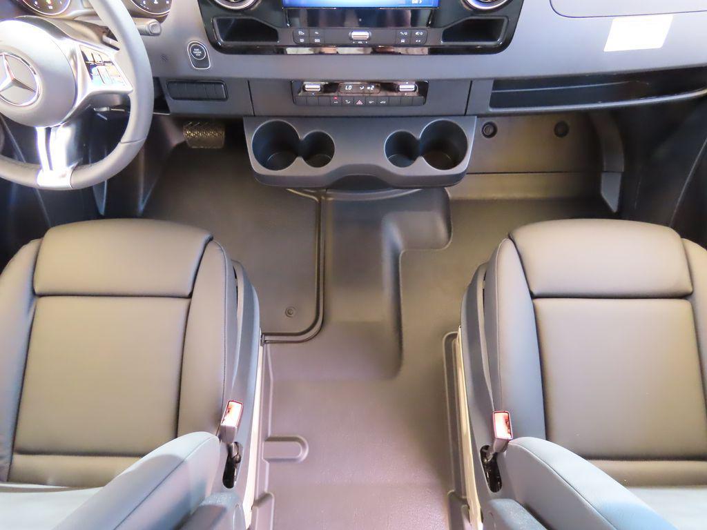 new 2025 Mercedes-Benz Sprinter 2500 car, priced at $82,294