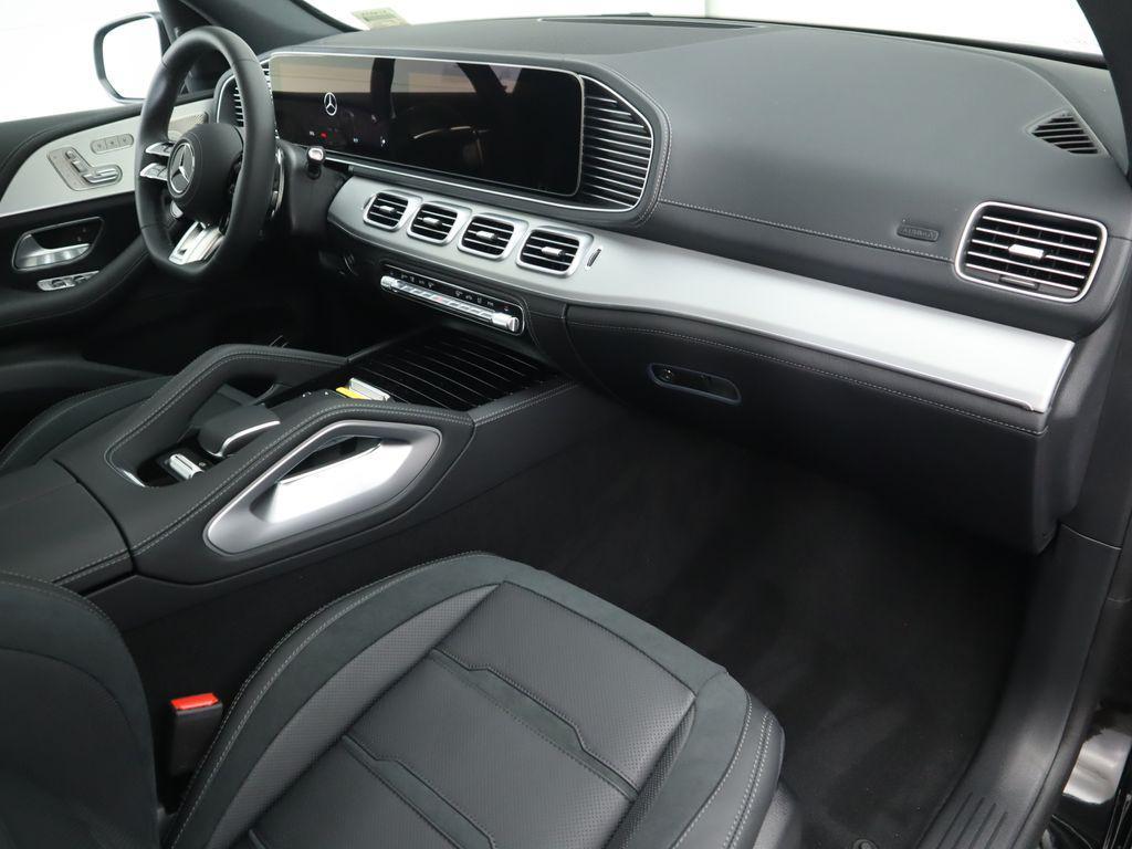 new 2025 Mercedes-Benz AMG GLE 53 car, priced at $90,635