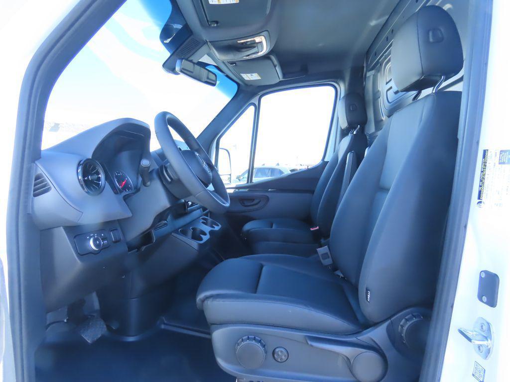 new 2025 Mercedes-Benz Sprinter 2500 car, priced at $59,098
