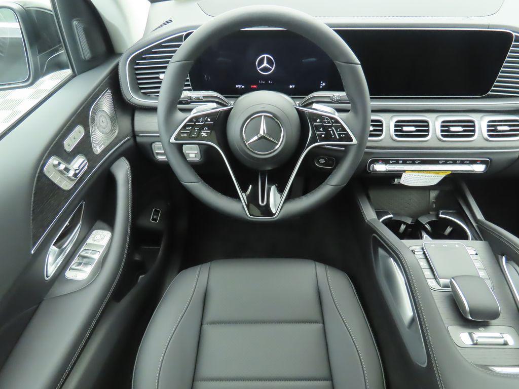 new 2026 Mercedes-Benz GLS 450 car, priced at $93,615