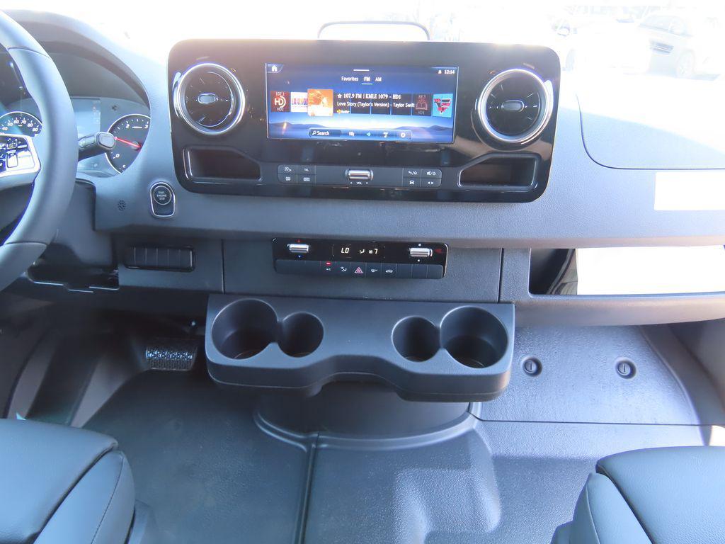 new 2025 Mercedes-Benz Sprinter 2500 car, priced at $82,294