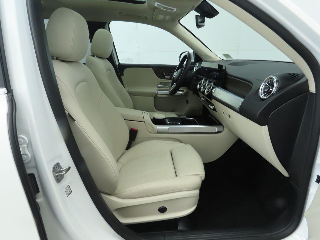 used 2023 Mercedes-Benz GLB 250 car, priced at $34,420
