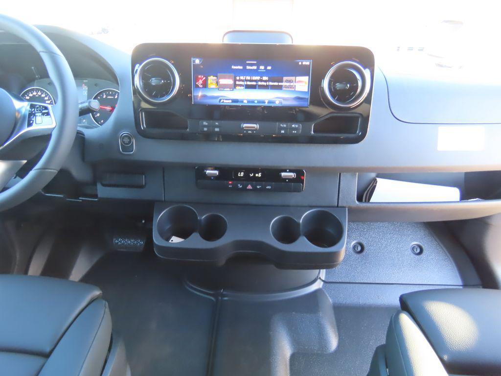 new 2025 Mercedes-Benz Sprinter 2500 car, priced at $83,615