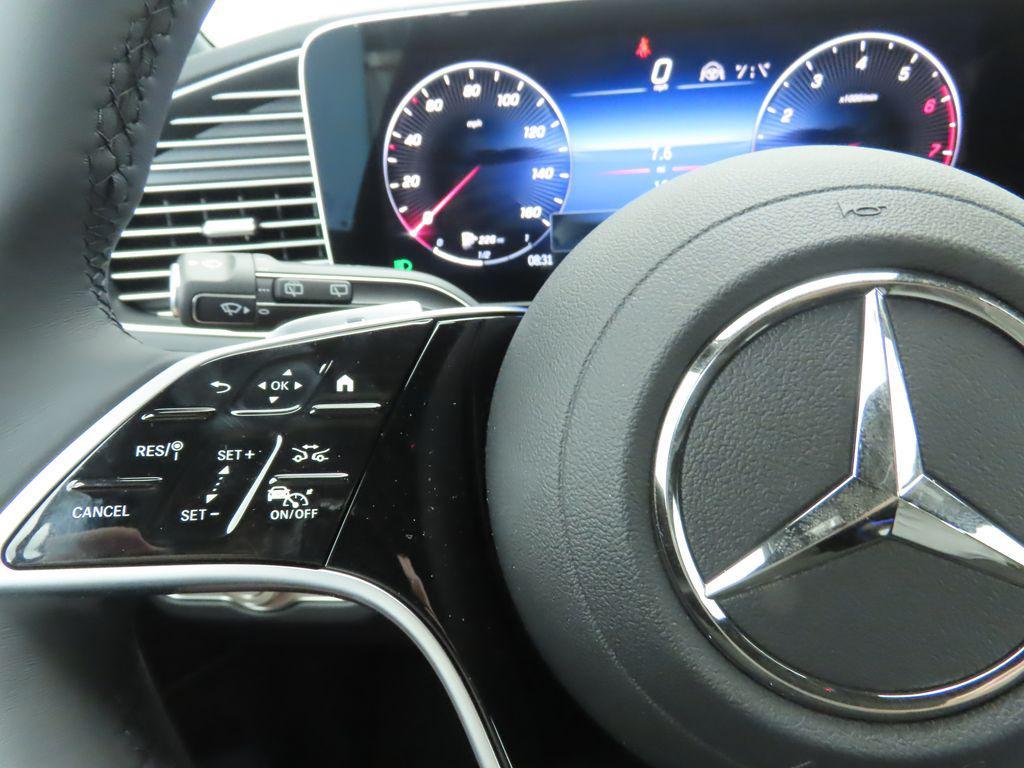 new 2025 Mercedes-Benz GLS 450 car, priced at $92,275