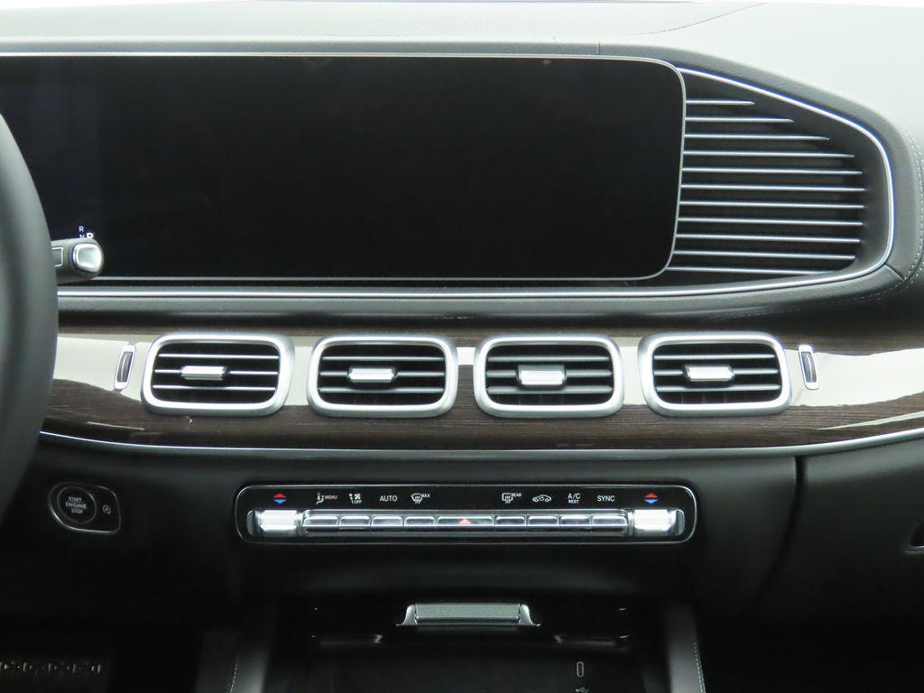 new 2025 Mercedes-Benz GLS 450 car, priced at $92,275