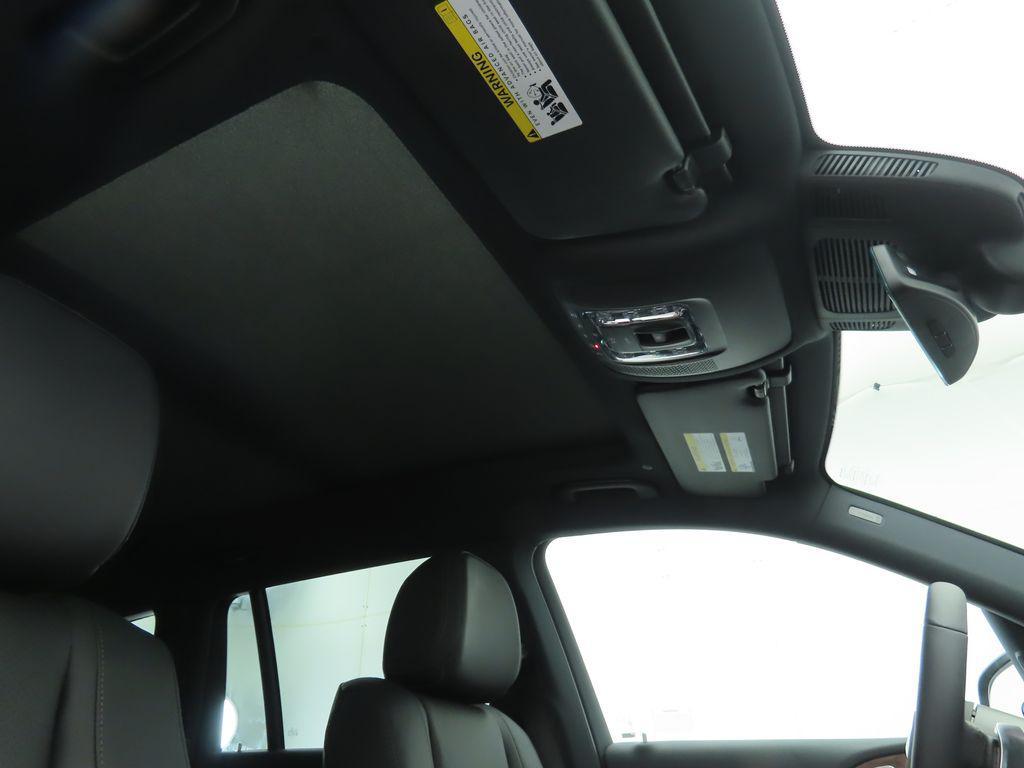 new 2025 Mercedes-Benz GLS 450 car, priced at $92,275