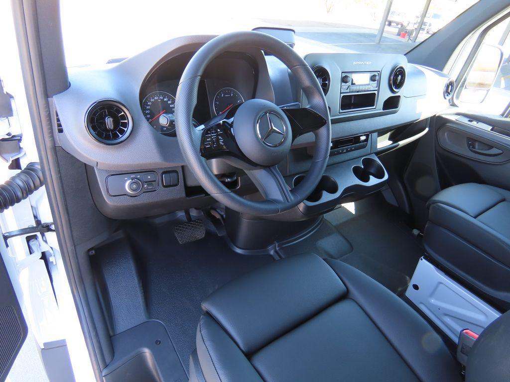 new 2025 Mercedes-Benz Sprinter 2500 car, priced at $59,098